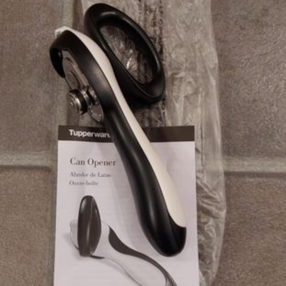 Tupperware can opener